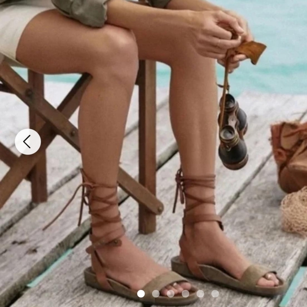 NWOT Spell Savannah Women's Brown Lace-Up Sandals